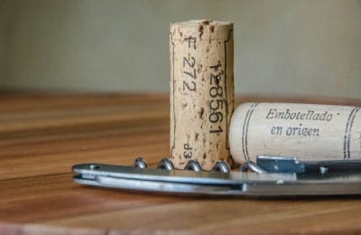 how to open wine without corkscrew