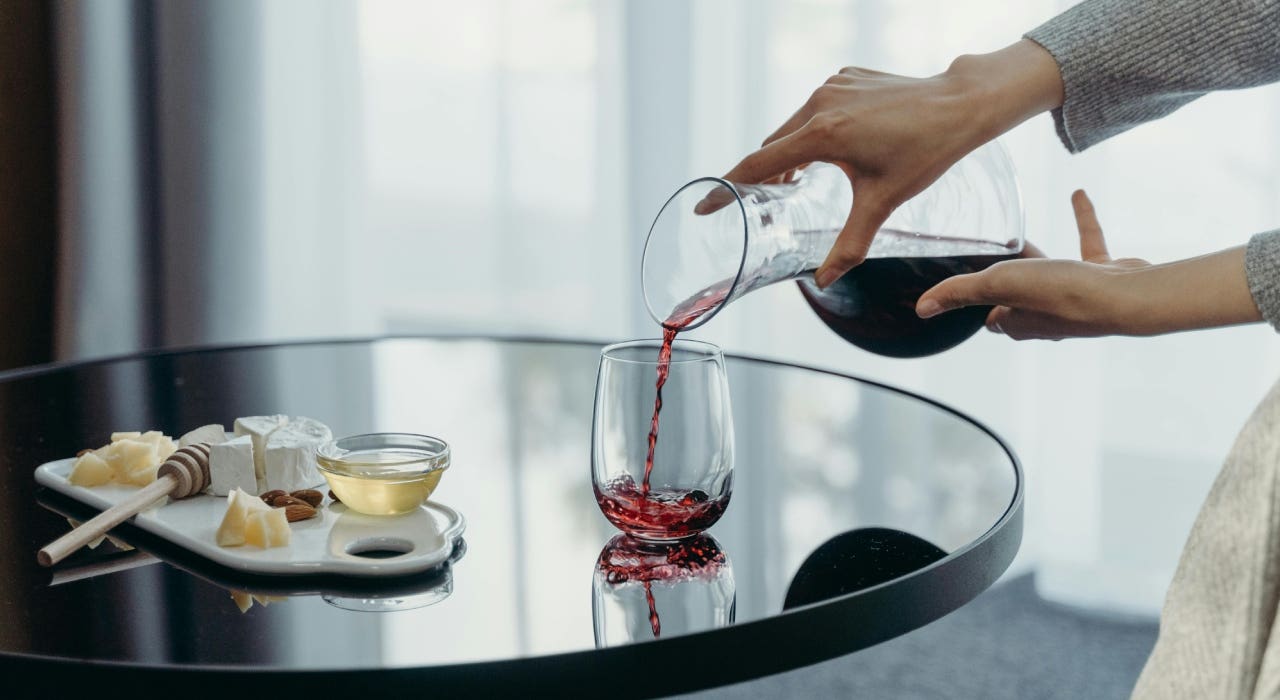 Decantación del vino